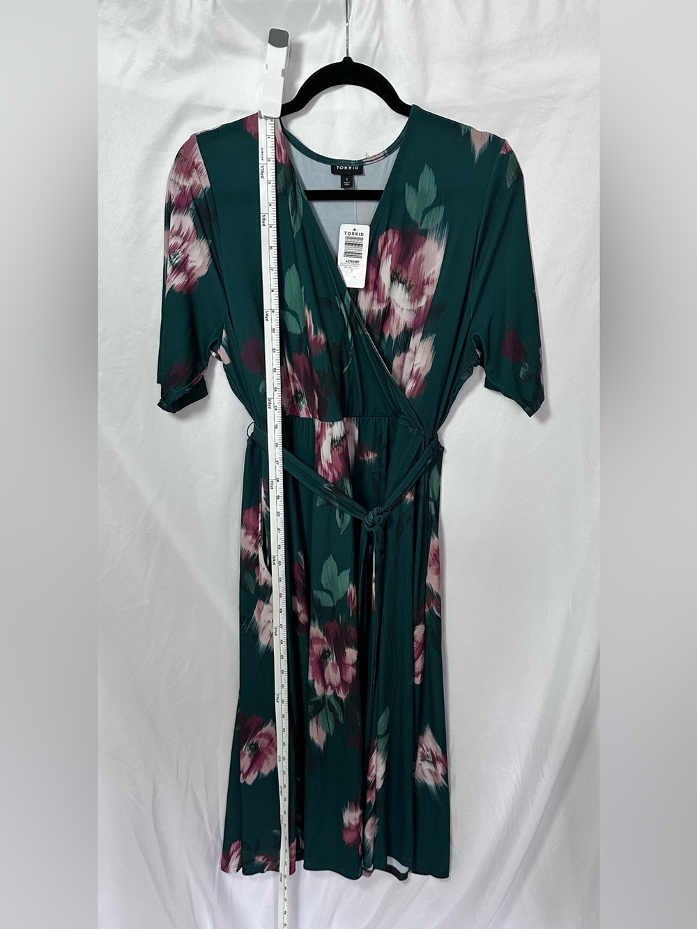 Torrid Surplice Wrap Midi Dress. Floral Print Size 1 - Picture 6 of 12